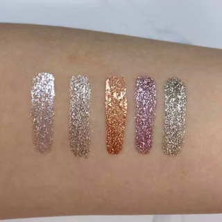 EYELINER LÍQUIDO COM GLITTER - DELINEADO COM FORTE PIGMENTAÇÃO